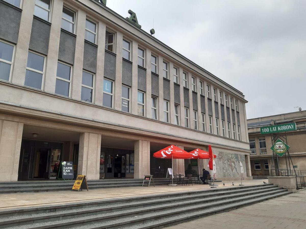 Pokoje Goscinne Korona Krasków Εξωτερικό φωτογραφία