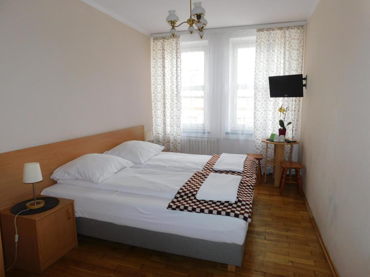Pokoje Goscinne Korona Krasków Εξωτερικό φωτογραφία